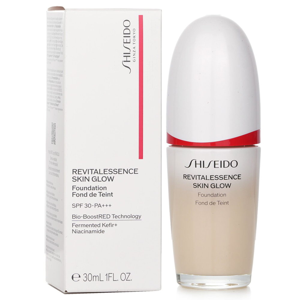 Shiseido Revitalessence Skin Glow Foundation SPF 30 PA+++ with packaging - illuminating sunscreen foundation perfect for hiking with natural coverage